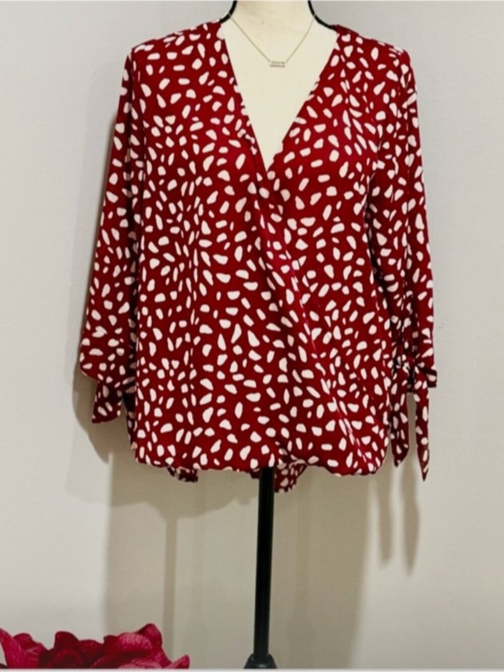 Beacon Red Print Surplice Wrap Blouse XL Tie Sleeve Flowy Top Stitch Fix